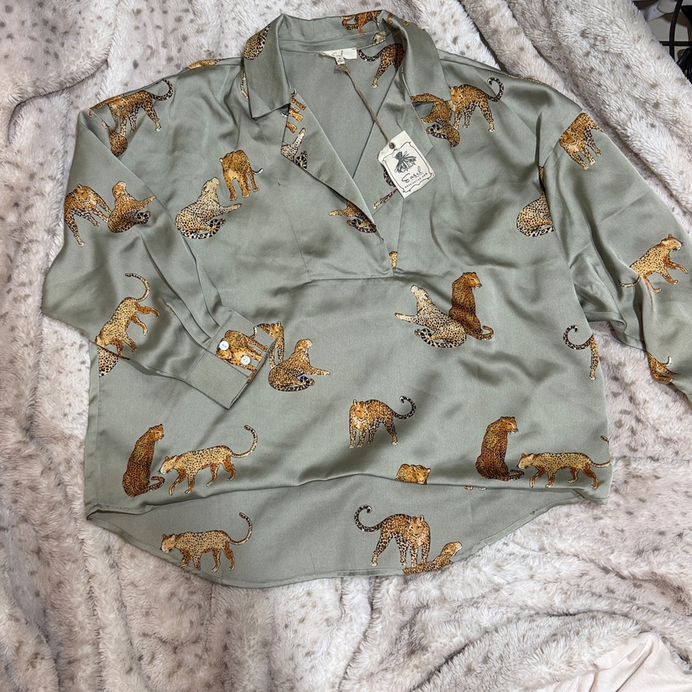 Easel Sage Blouse with Leopard Print